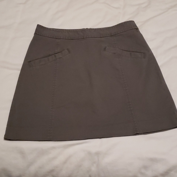 Armani Exchange Light Grey Khaki Skirt - Picture 2 of 5